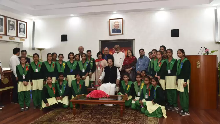 Pardada Pardadi Educational Society visited the India's Vice President House 2019