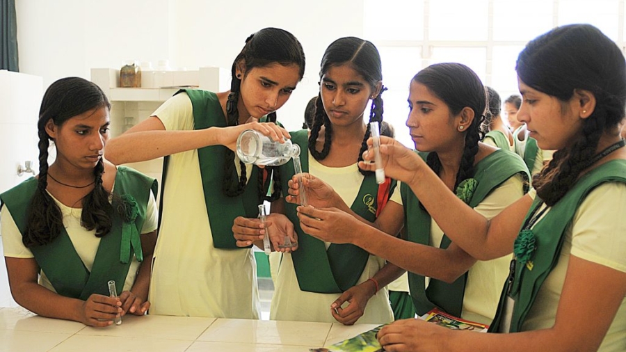 school-lab-1024x680